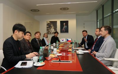 South Korean Delegation Visits TBU
